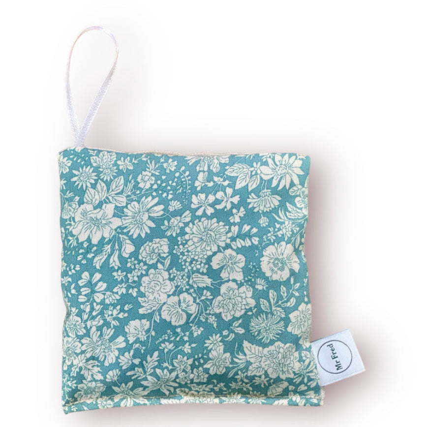 drawer sachets, lavender bags, lavender sachet, cinnamon sachets, clove sachets, linen, cupboard and drawers